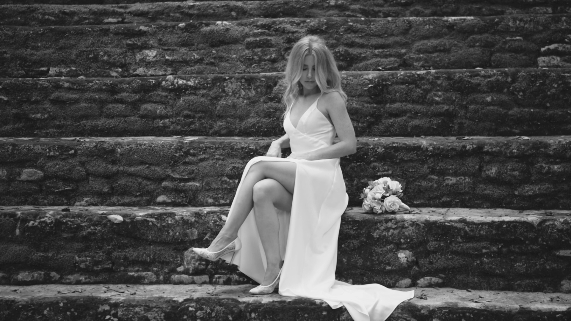 Mayan Ruin Bride Belize